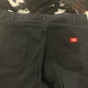 Like New Men’s Black Dickies Work Cargo Jean - Size 38x36